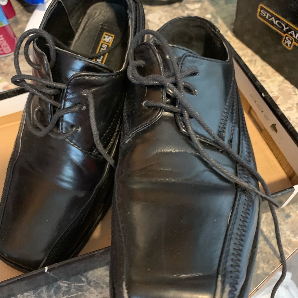 Kids dress shoes worn once